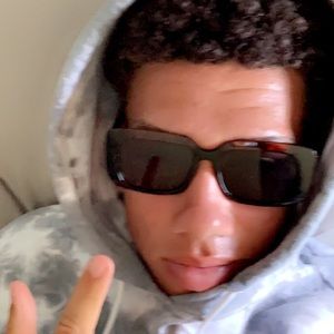 Meet your Posher, Isaac